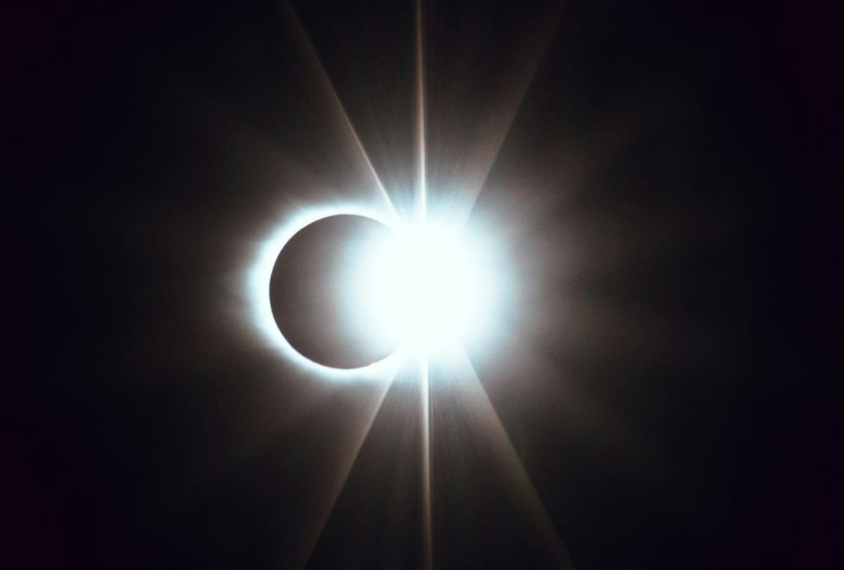 Ce samedi 29 mars, levez les yeux vers une éclipse solaire
