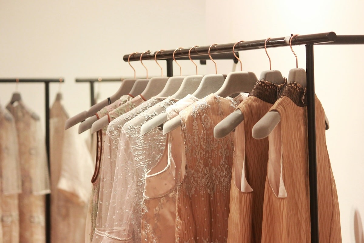 Derrière la revente de vêtements de luxe, une startup française inconnue : Faume