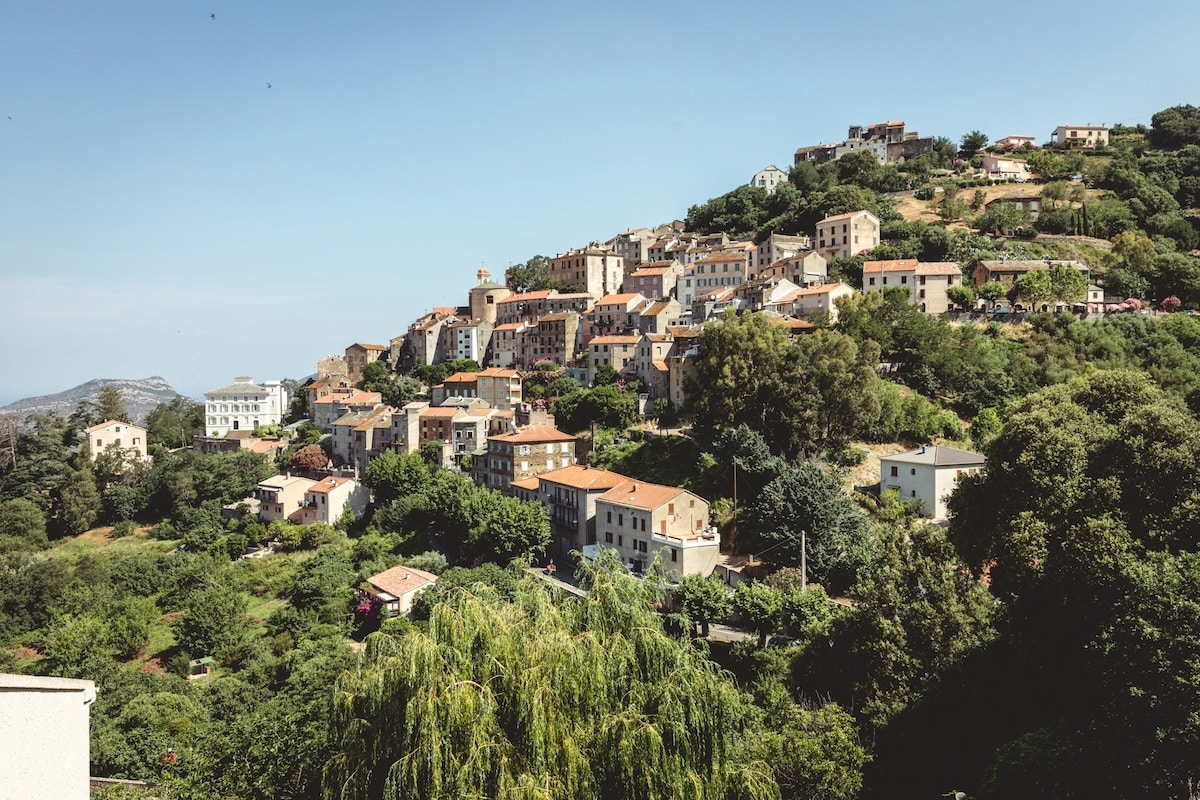 Vacances en Corse : attention aux arnaques