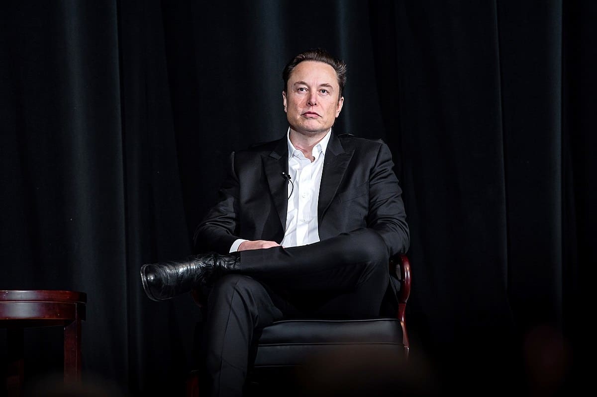 Elon Musk, manipulateur de la politique française