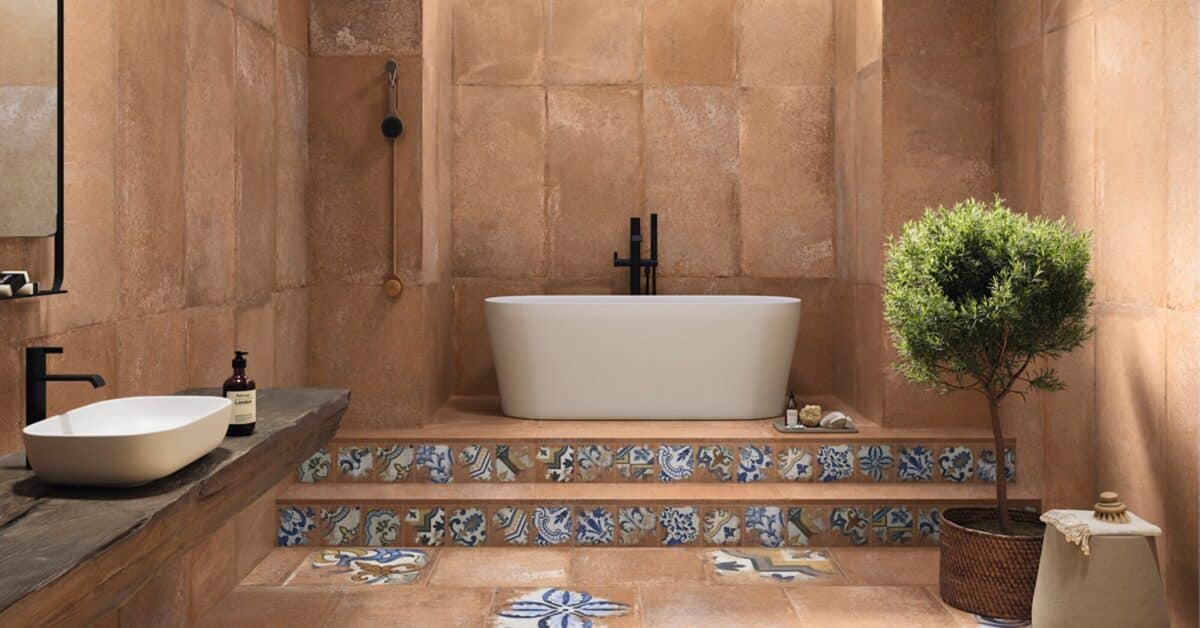 Carrelage sol et mur de salle de bain : faut-il choisir le même ?