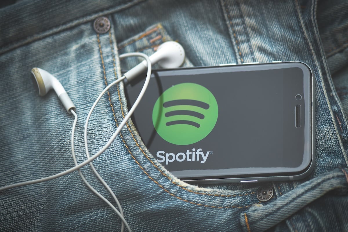 Combien rapporte une chanson sur Spotify en France ?